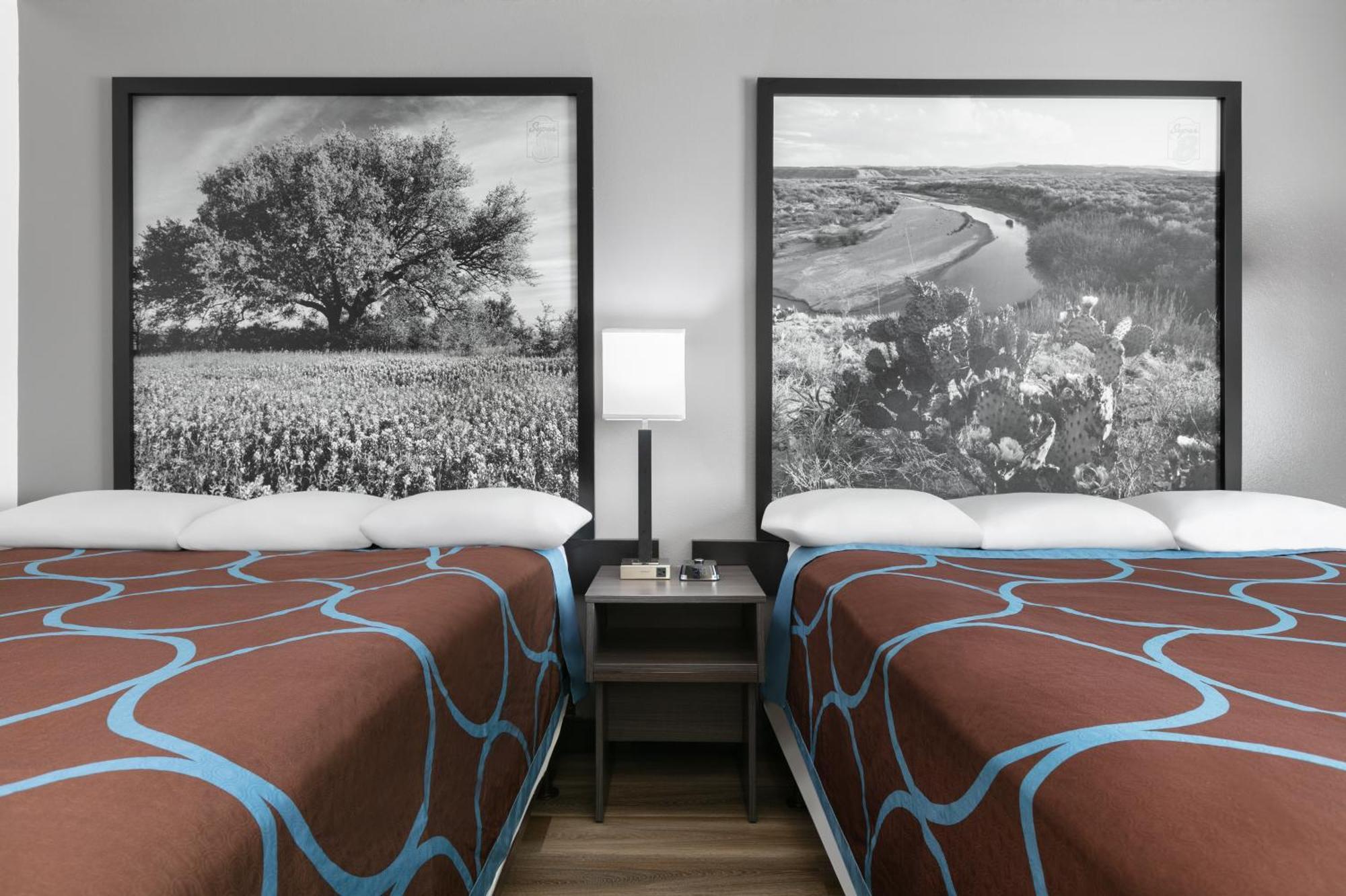 Super 8 By Wyndham Grapevine/Dfw Airport Northwest Hotel Exterior photo